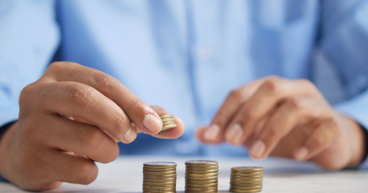 SMART SAVING TIPS FOR 2025: A NEW YEAR PREPARATION GUIDE